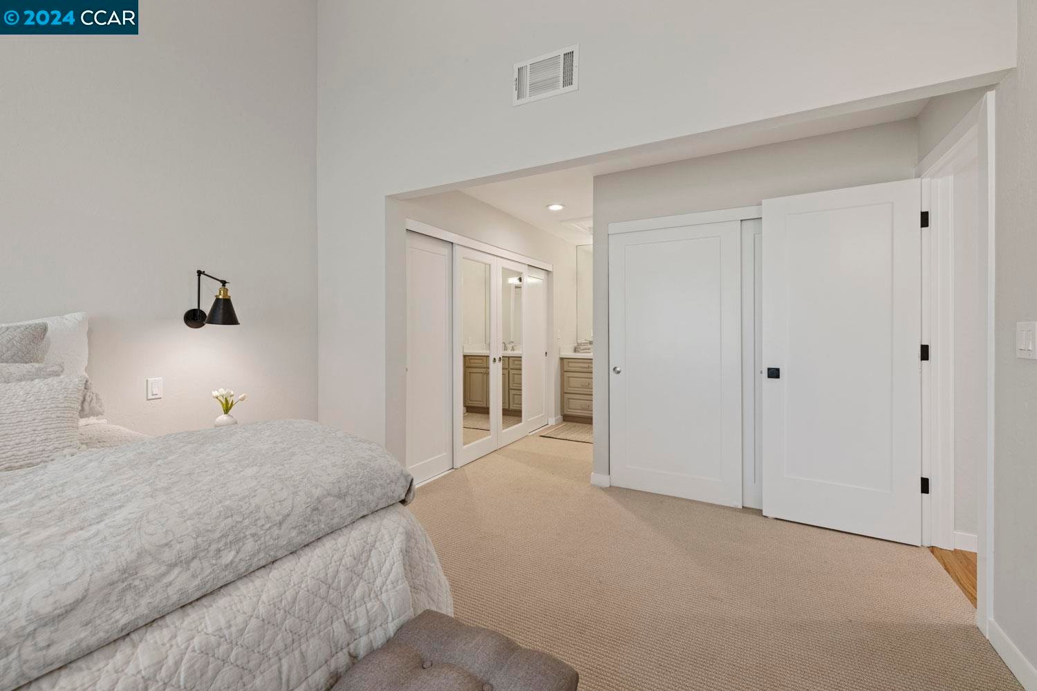 10 Doral Dr