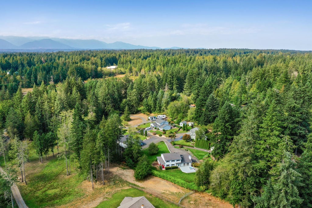 3055 NW Colonial Lane