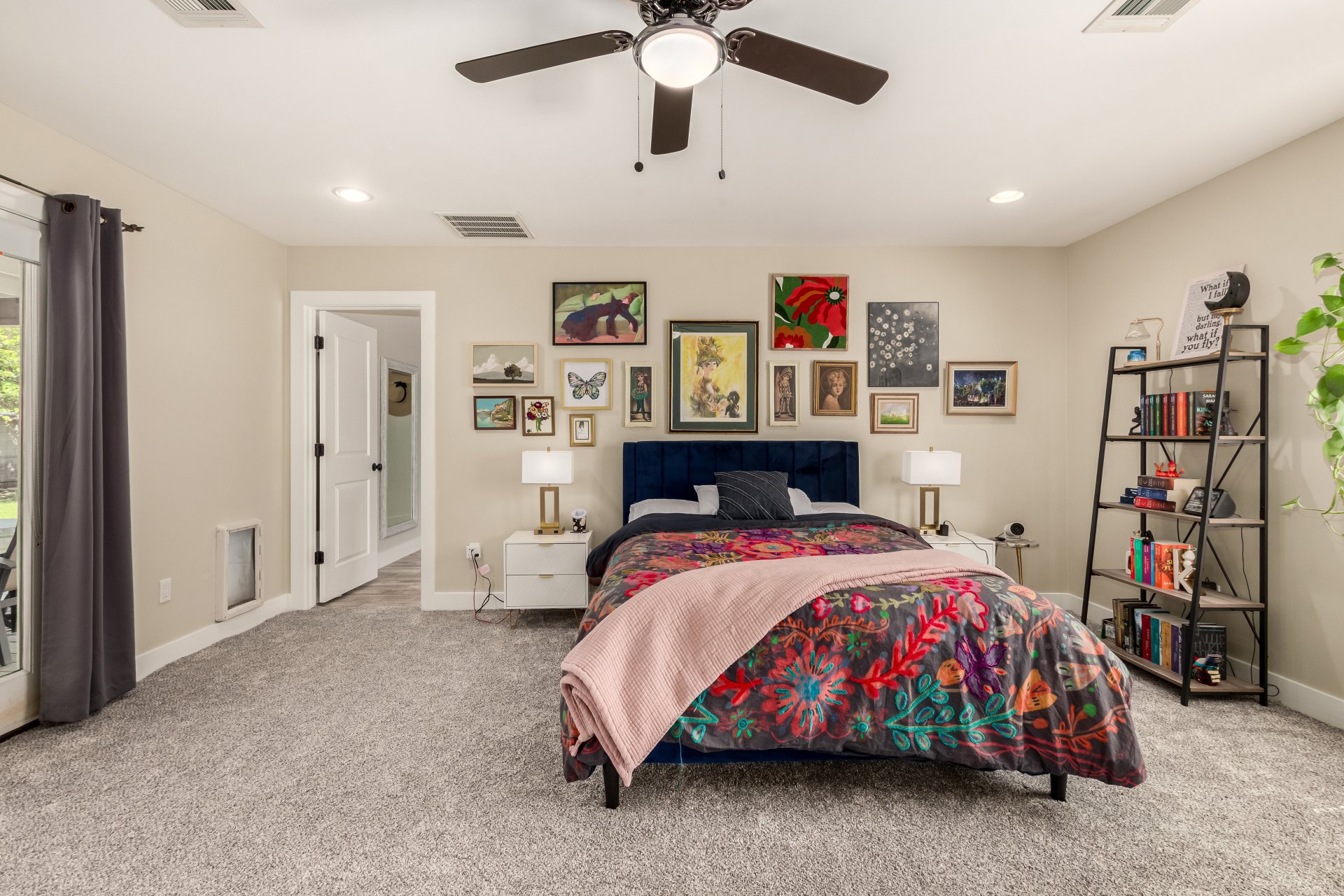 3439 N 45TH Place
