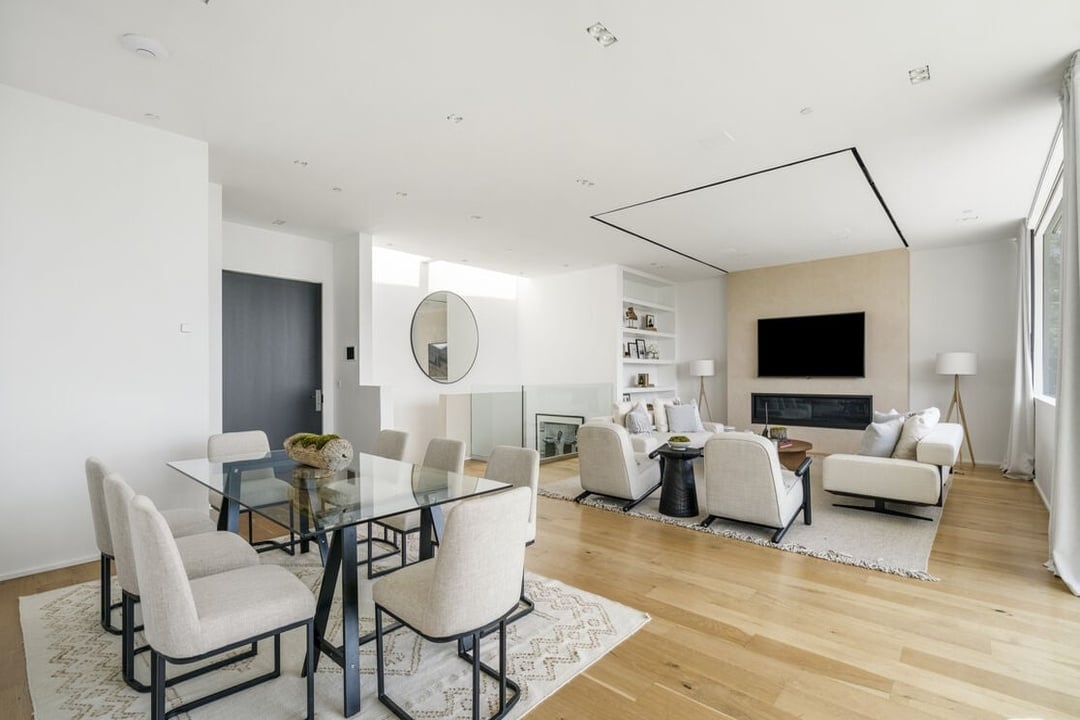 Nova Estate, Sunset Plaza Dr, 90069