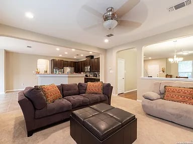4527 Berry Grv