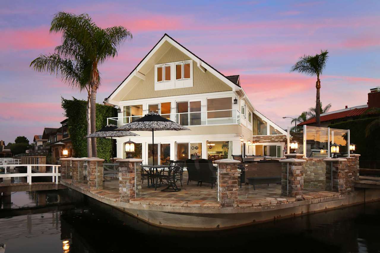 16356 Maruffa Circle Huntington Beach