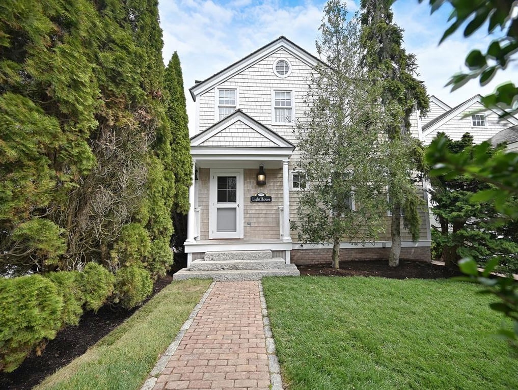 2 Morse St
