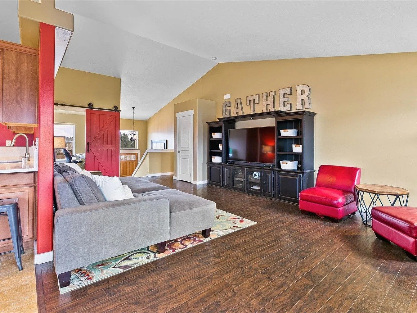 1518 W Carolina Way