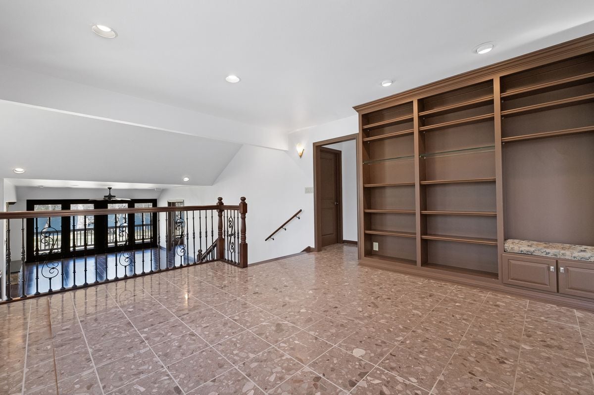 10810 River Terrace Circle 