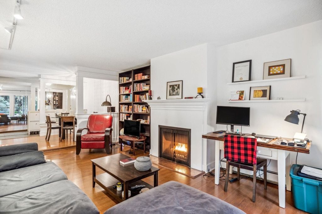 1405 W 15th Ave, #114