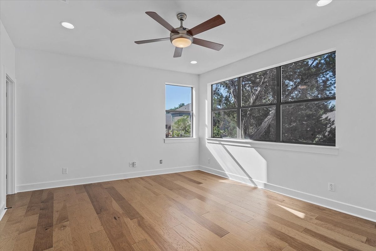 2610 Del Curto Road 2