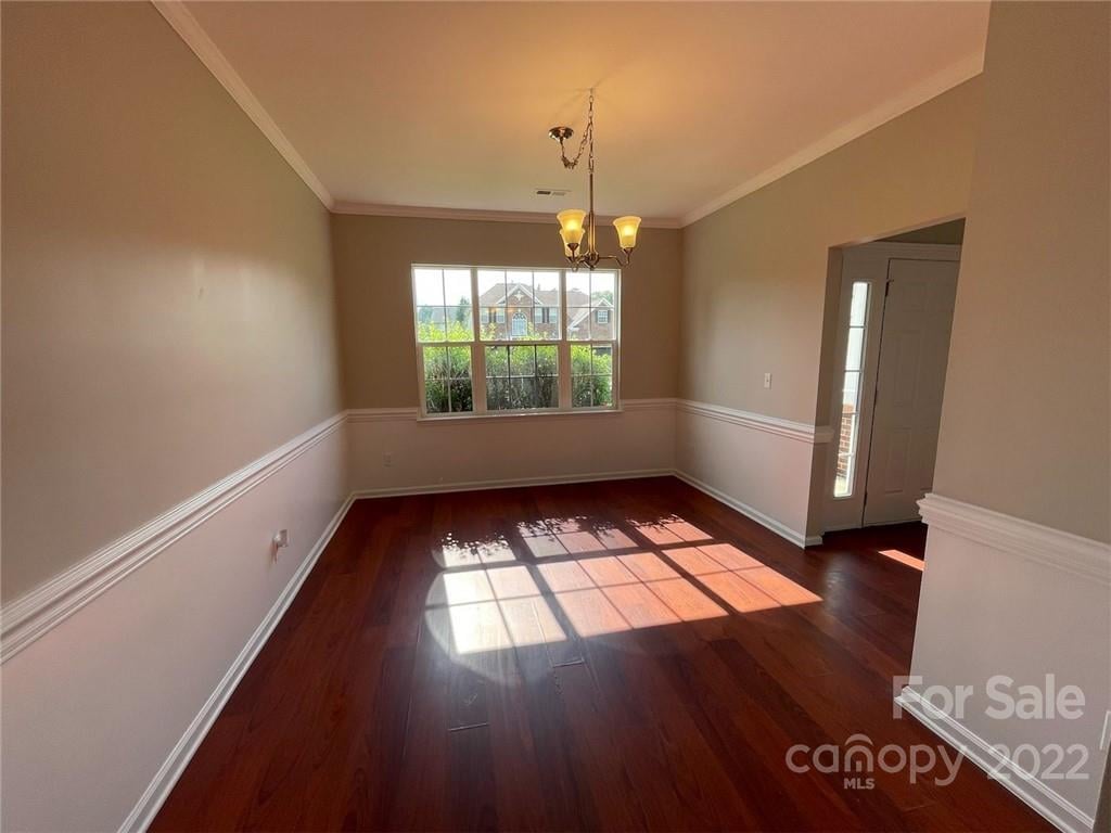8720 Viceregal Ct