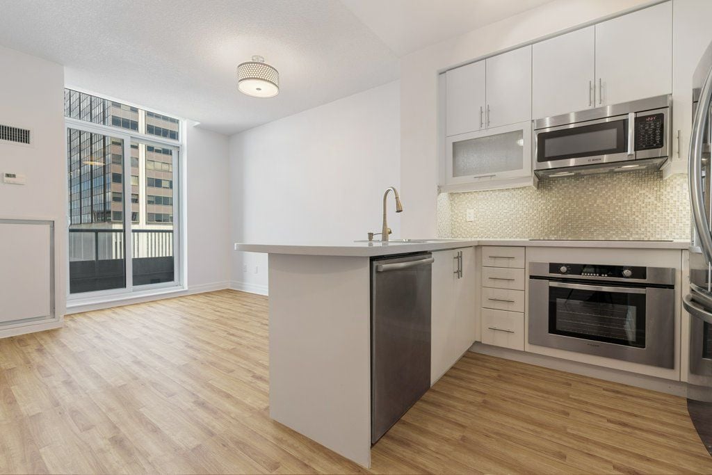 Uptown Residences 1-Bedroom Suite