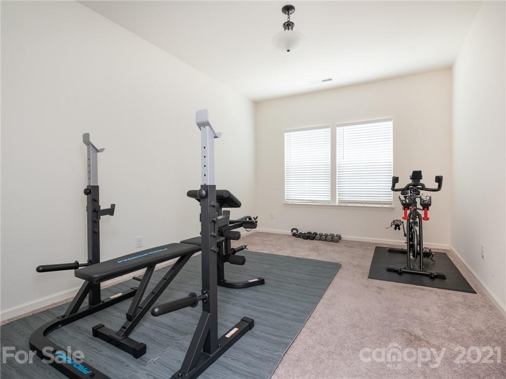 1817 Tendril Ave