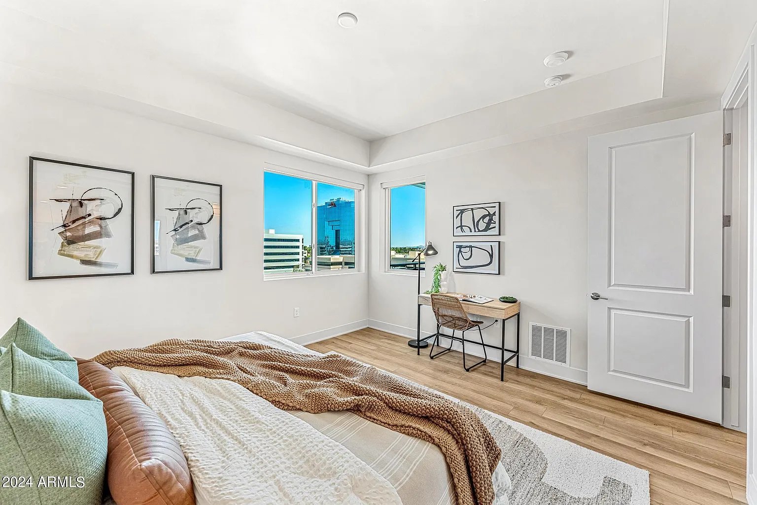 3131 N CENTRAL Avenue, 5017, Phoenix Unit: 5017