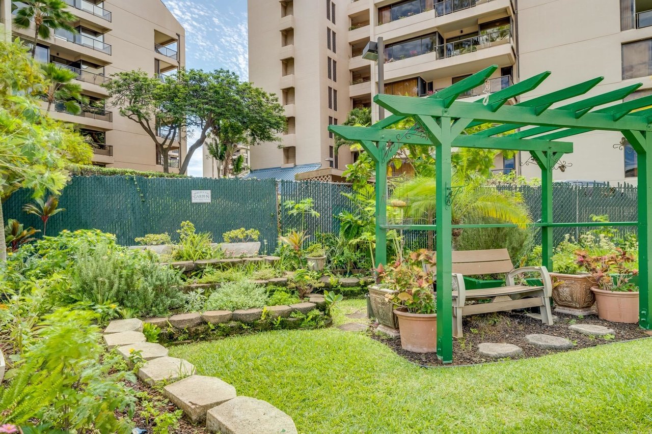 4327 Lower Honoapiilani Rd #901B