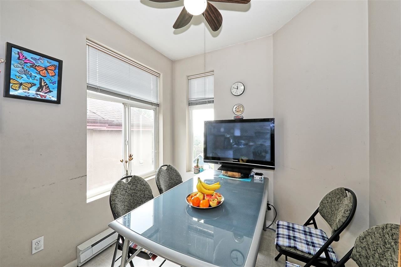 588 12th St, #301