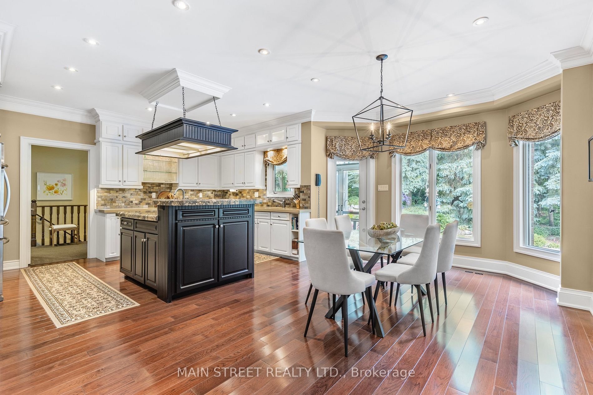 120 Willow Farm Lane, Aurora