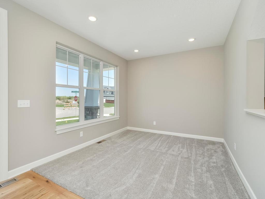 11553 Lakewood Dr NE