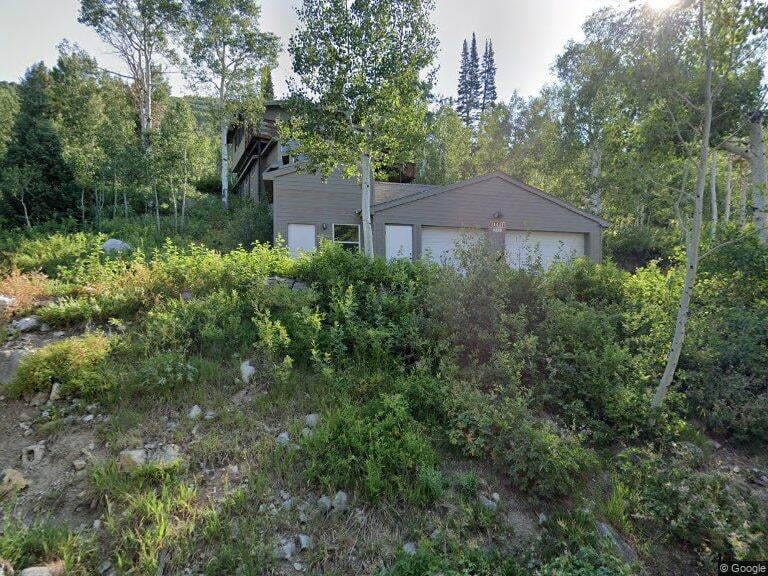 11411 E Moose Track Ln