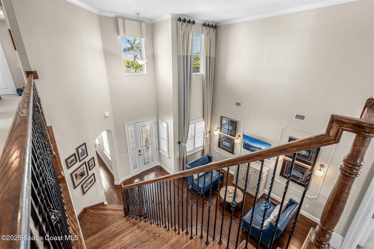 3077 Cortona Dr