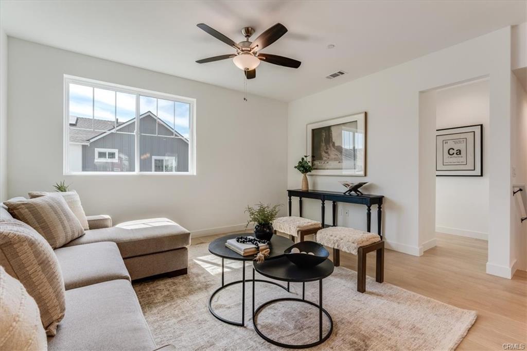 1198 Tiburon Way