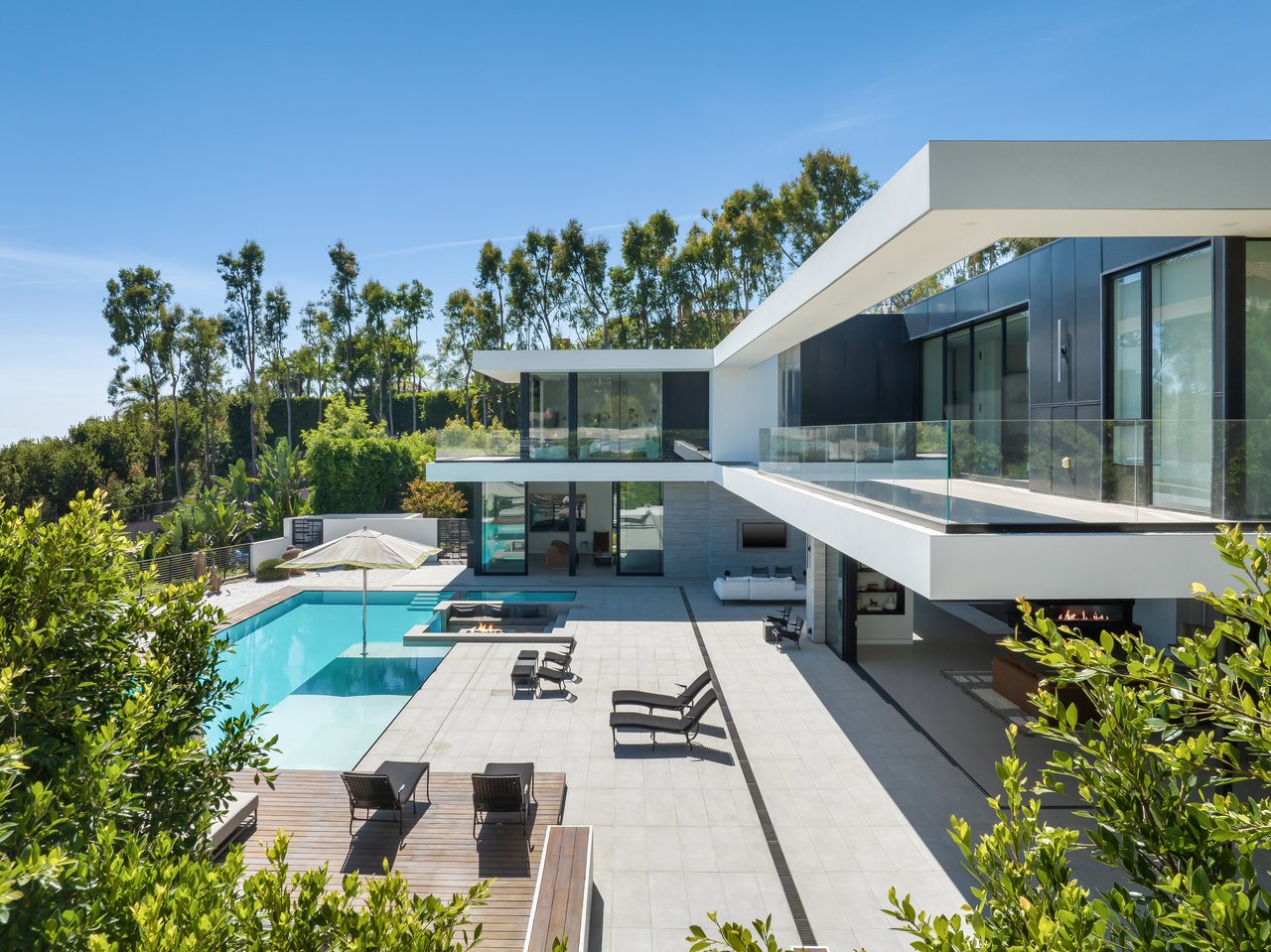 1320 Beverly Grove Place
