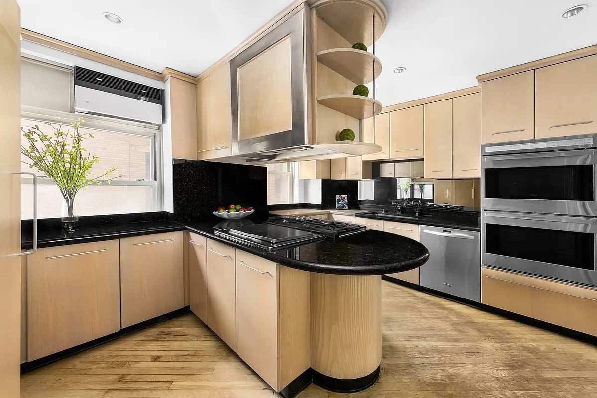 75 Central Park W, #8B