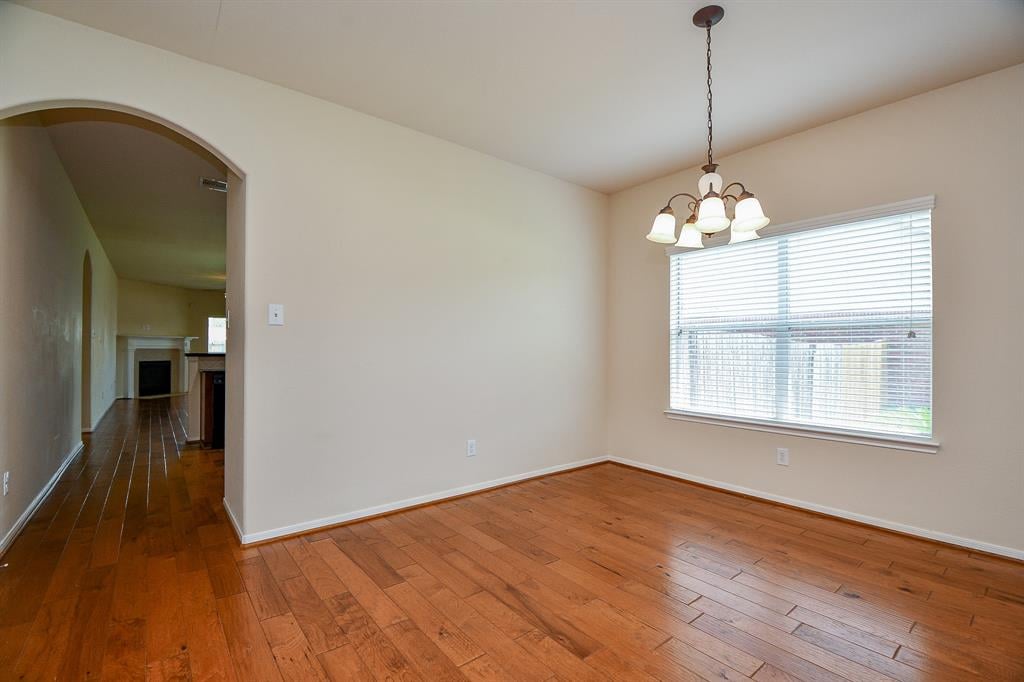 21622 Crest Peak Wy
