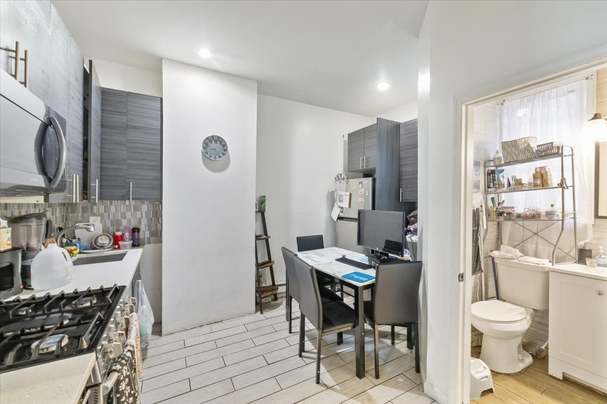 6245 Kennedy Boulevard, North Bergen, NJ