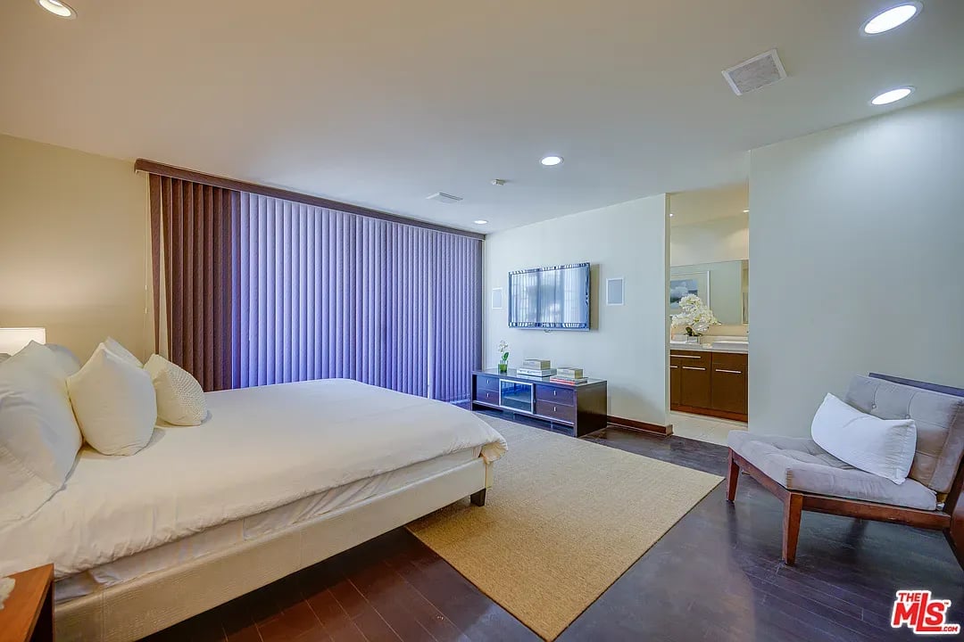 4007 Ocean Front Walk