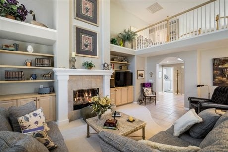 6401 S. Jamaica Circle