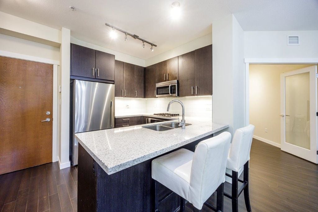 119 W 22nd St, #126