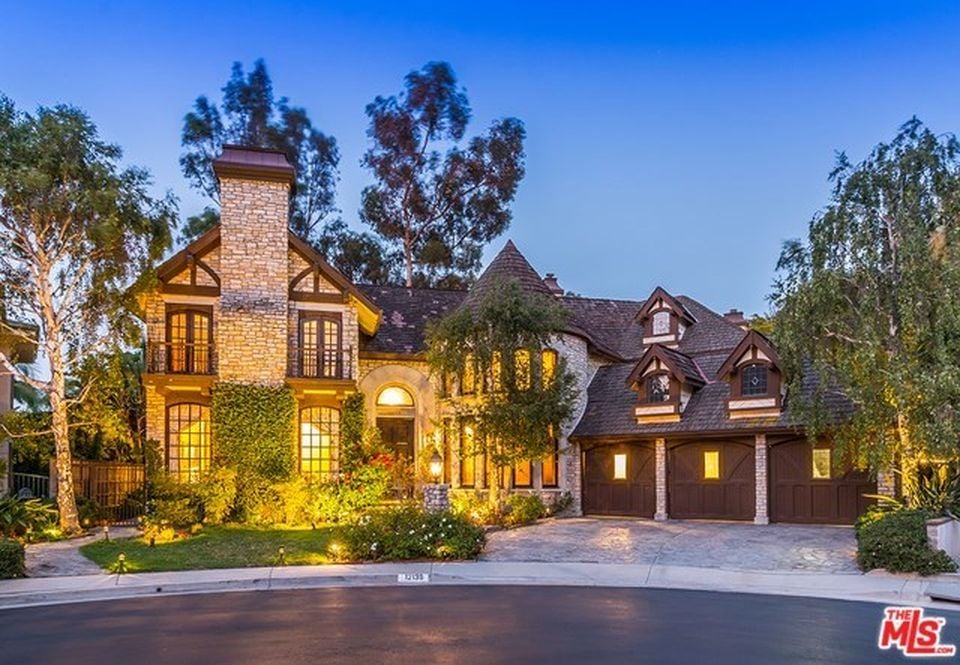 The Ultimate Guide to Selling Your Beverly Hills Luxury Home in 2025