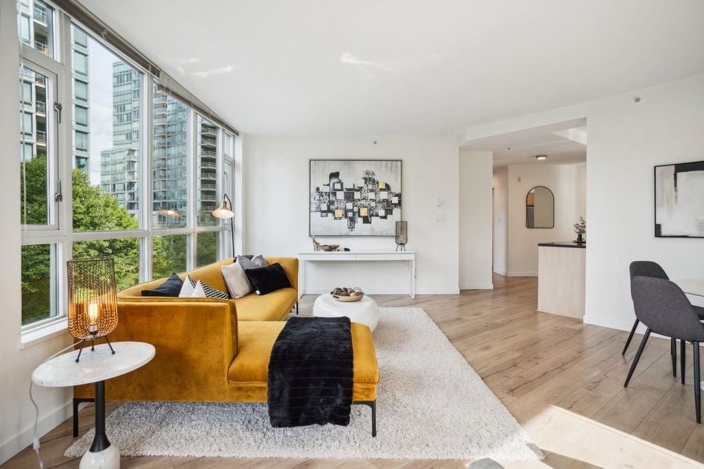 1478 W Hastings St, #400
