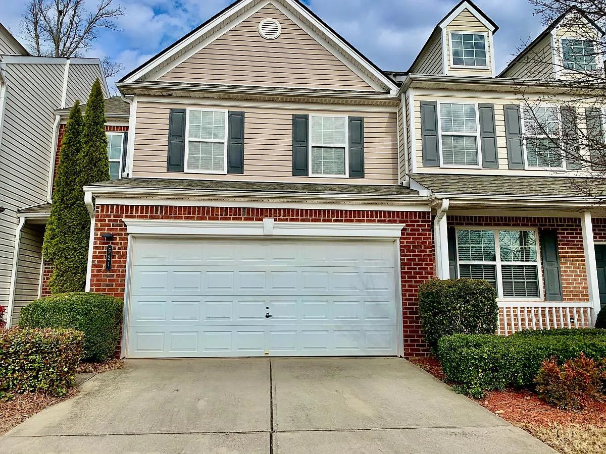 521 Windstone Trl