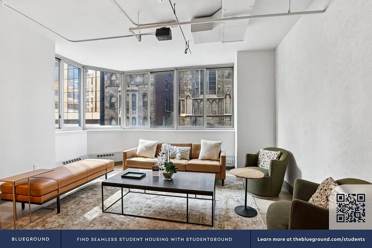 561 10th Avenue #21D