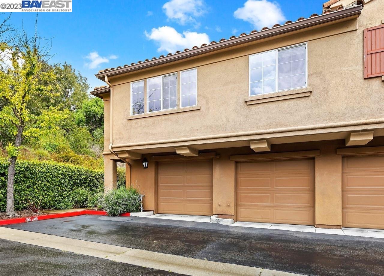 49 Meritage Common