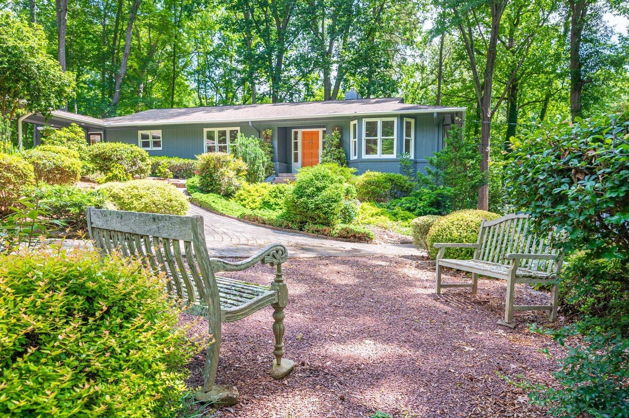 1126 Sourwood Dr