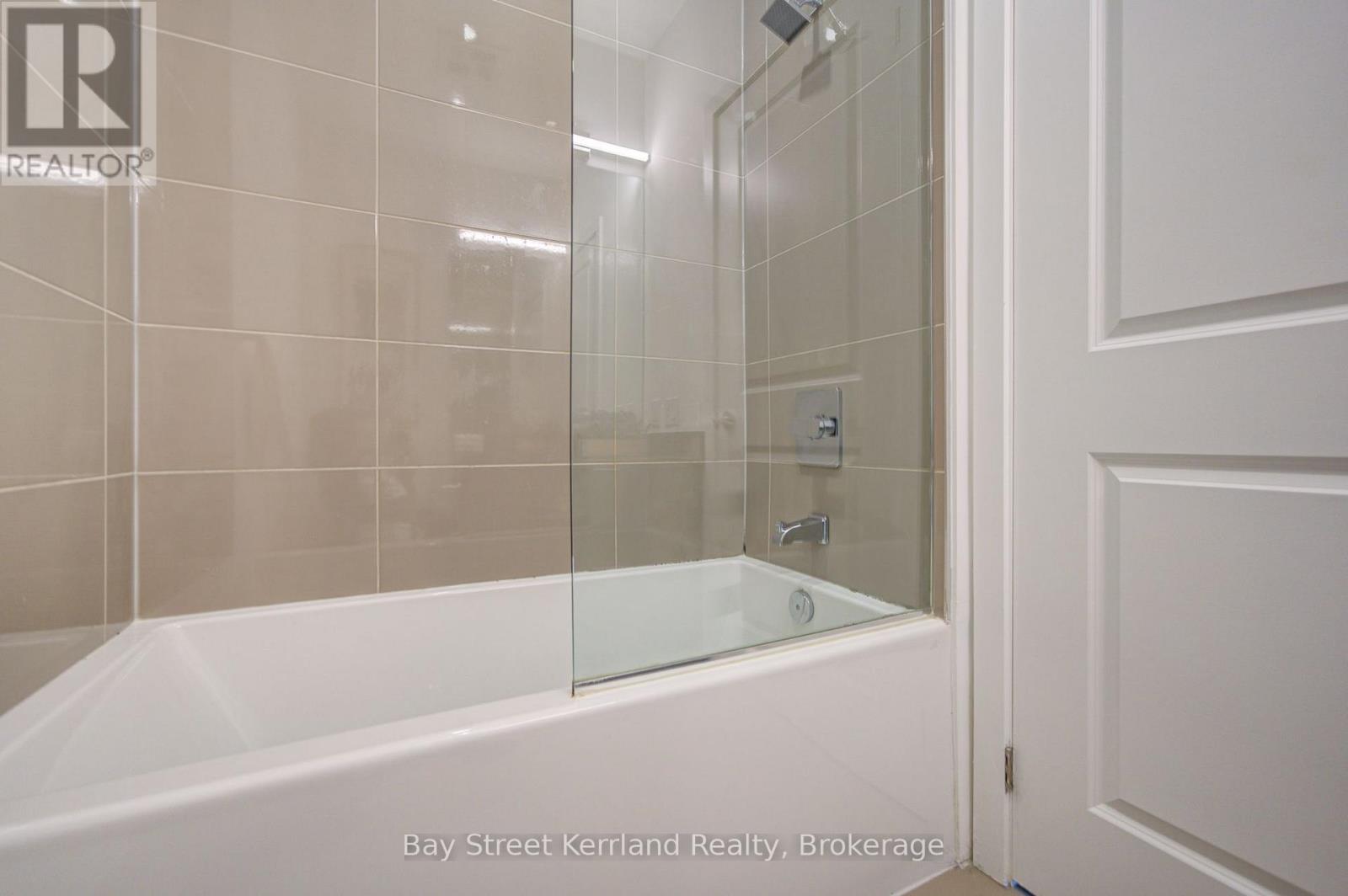 395 Bloor St E #2808