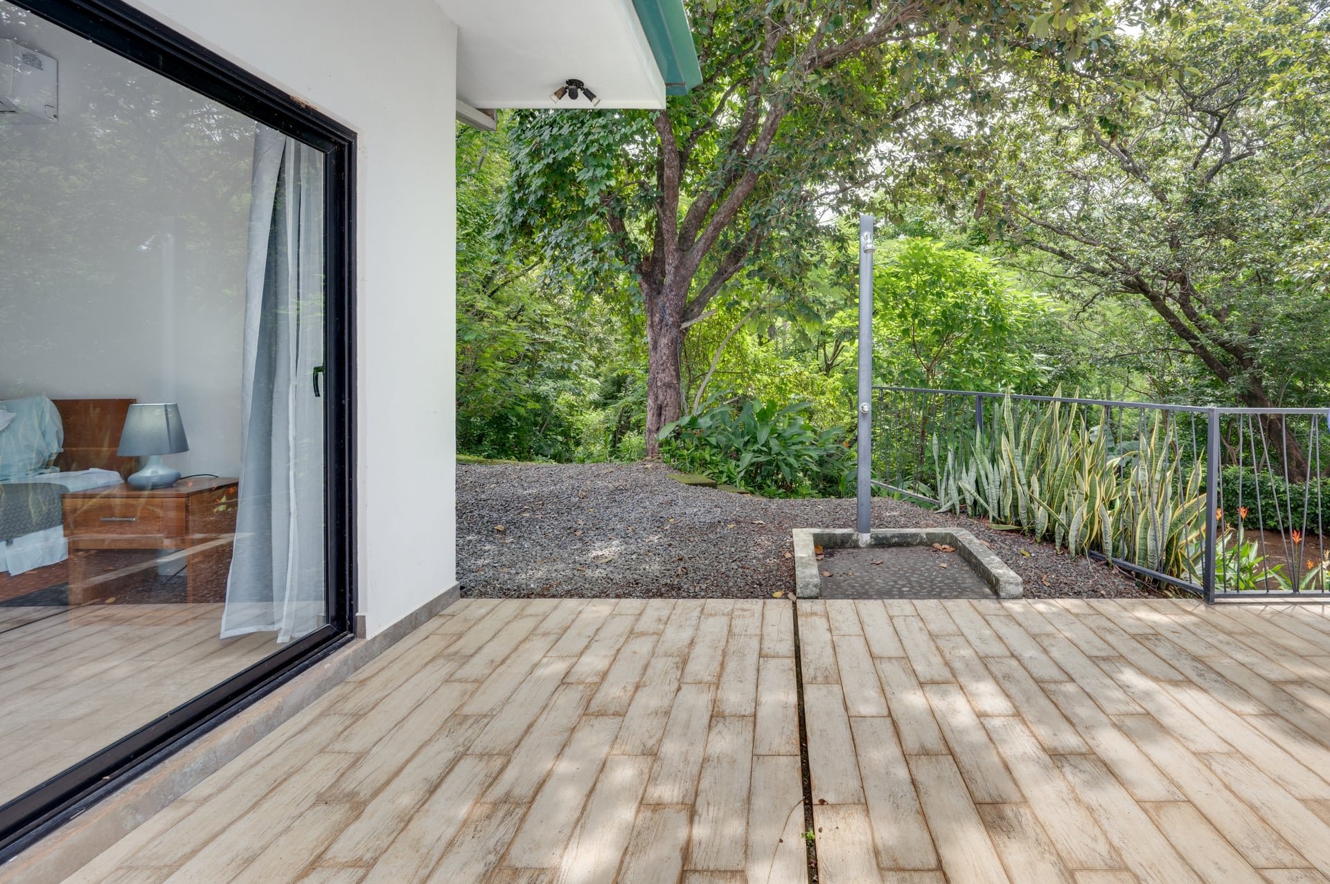 V-Domi Panama | Modern 3-Bedroom Villa with Pool on Expansive 6,078 m² Forest Lot in Finca Panamá, Tamarindo