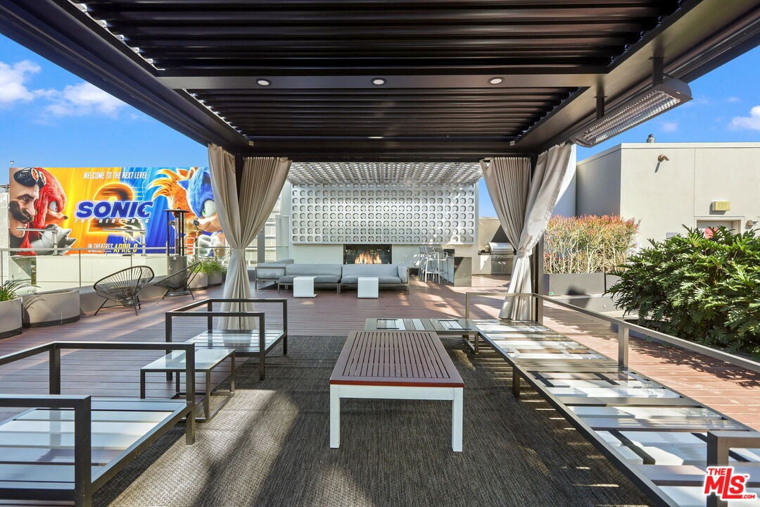 6250 Hollywood Blvd, #5J