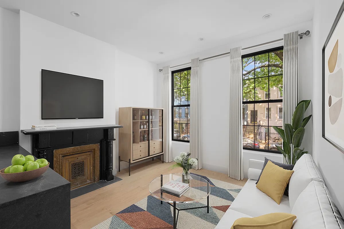 1242 Putnam Avenue #1