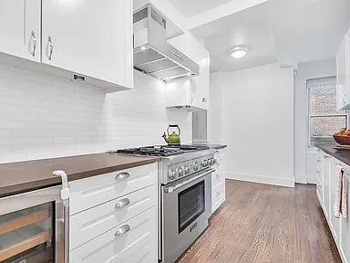  170 E 77th St APT 6D