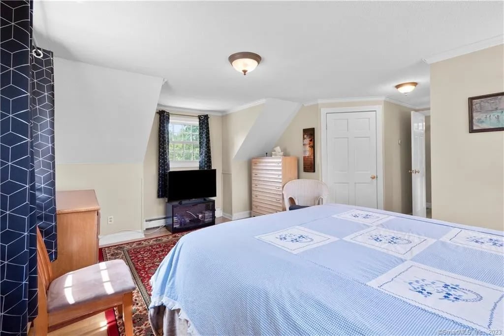 54 Chestnut Hill Road