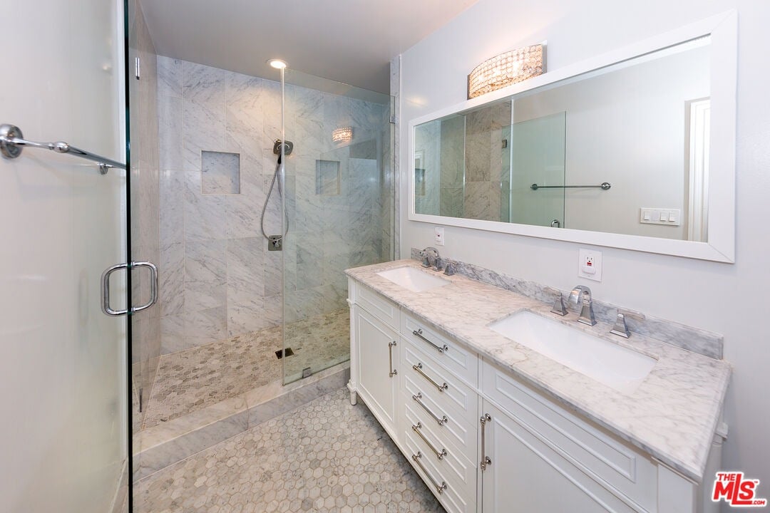 1707 Preuss Rd