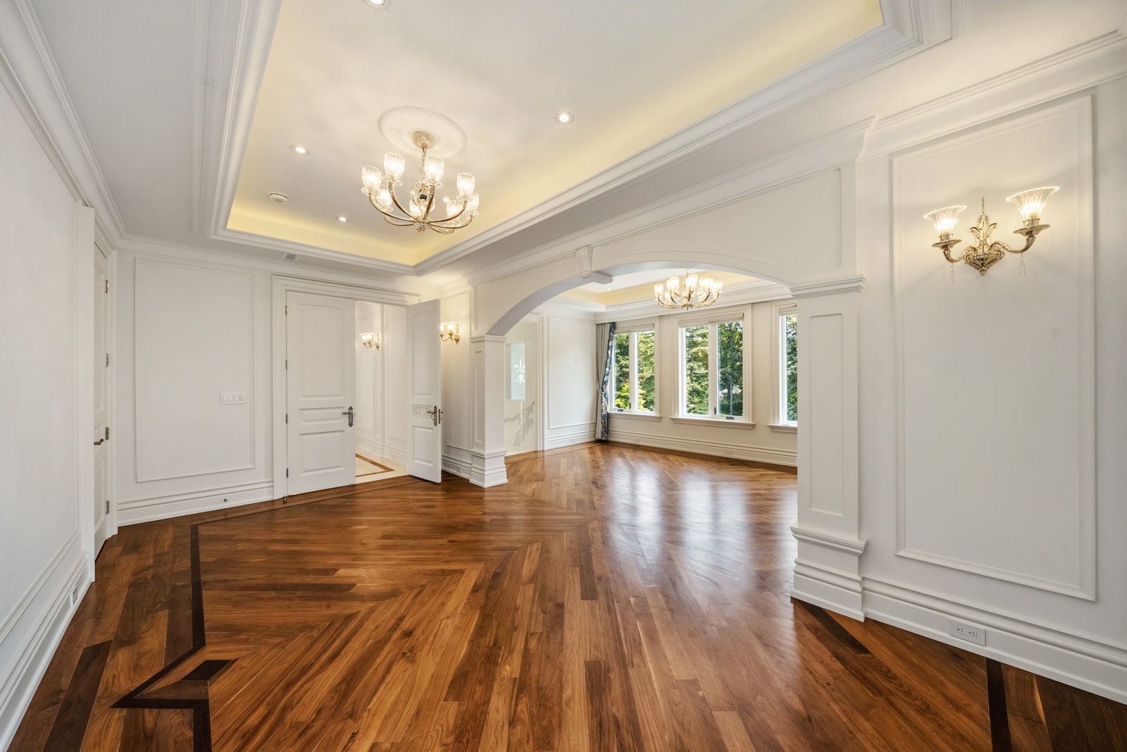 Grand Palatial Newly Completed