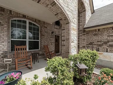 637 Bison Ln