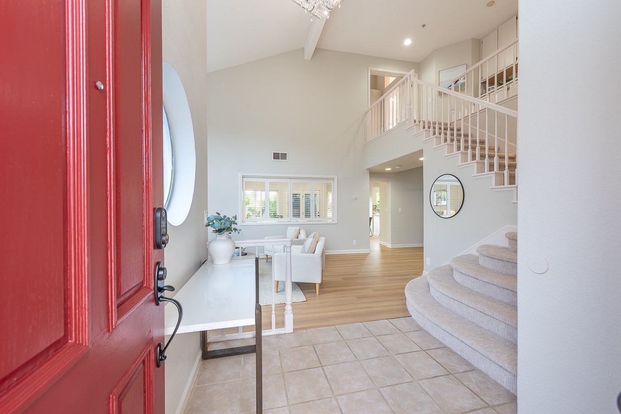Meridien Court - Gated Community!