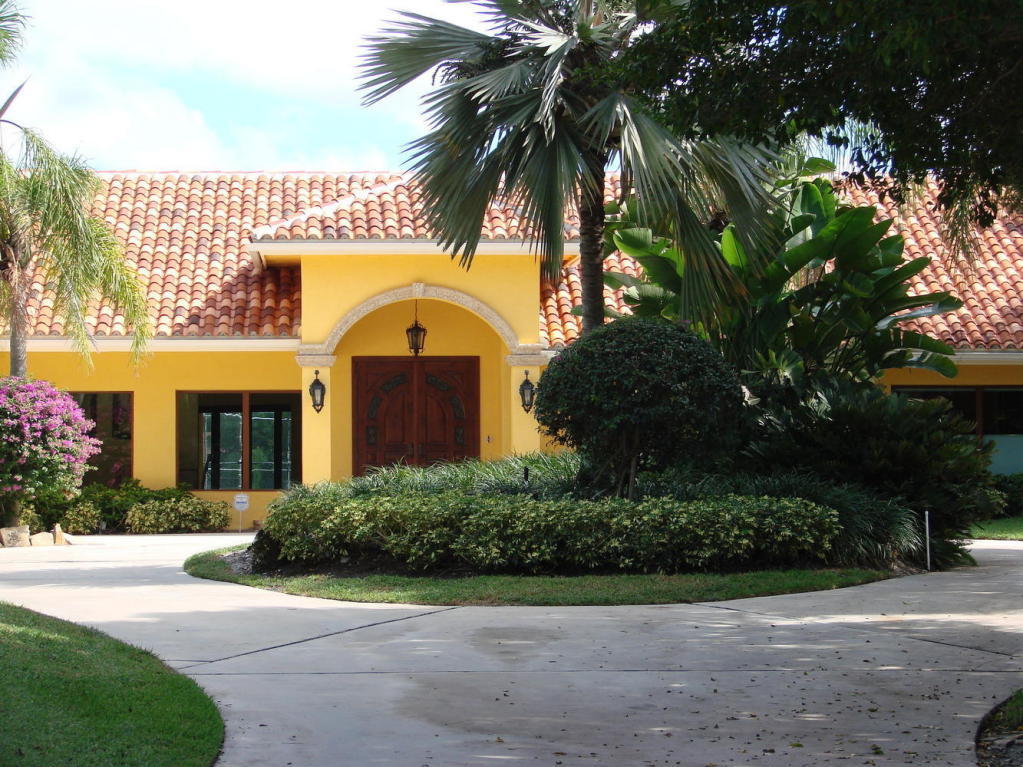 18094 Sentinel Cir
