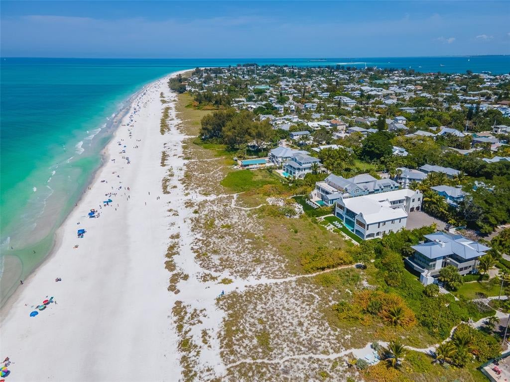 100 Beach Ave, Anna Maria