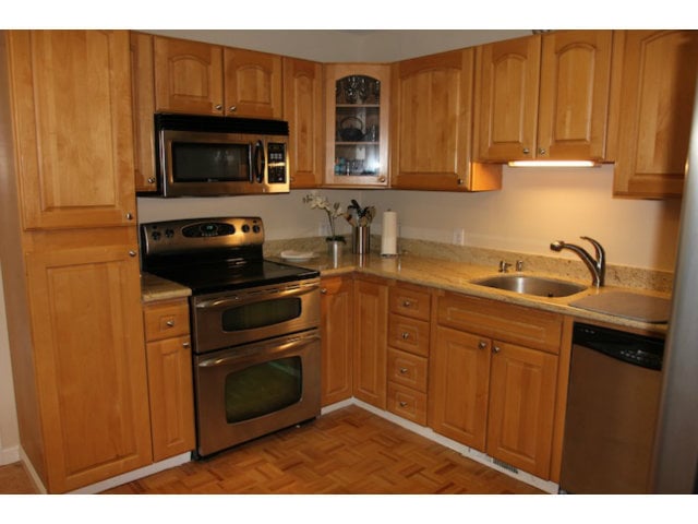 3300 Bay Ct