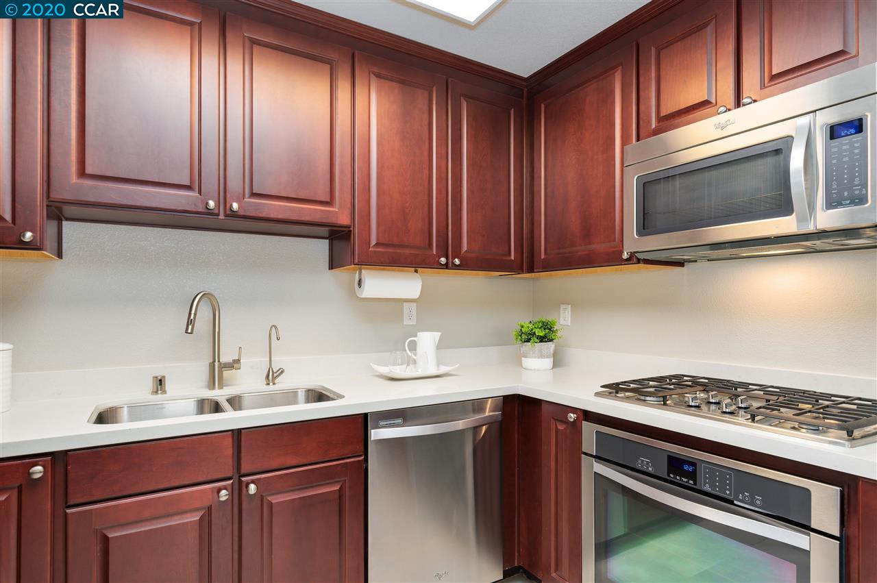 4712 Norris Canyon Rd Unit: 204