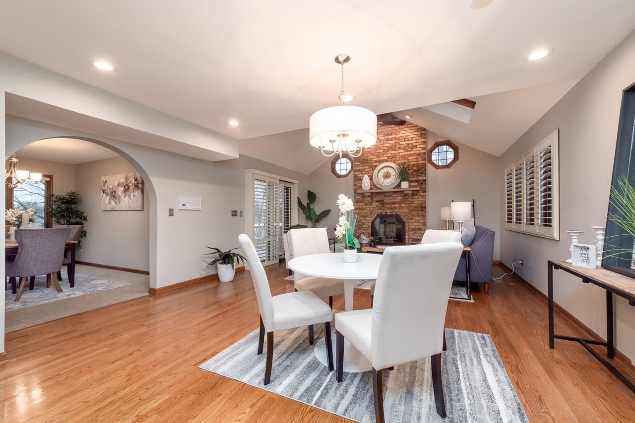 34 Country Club Dr